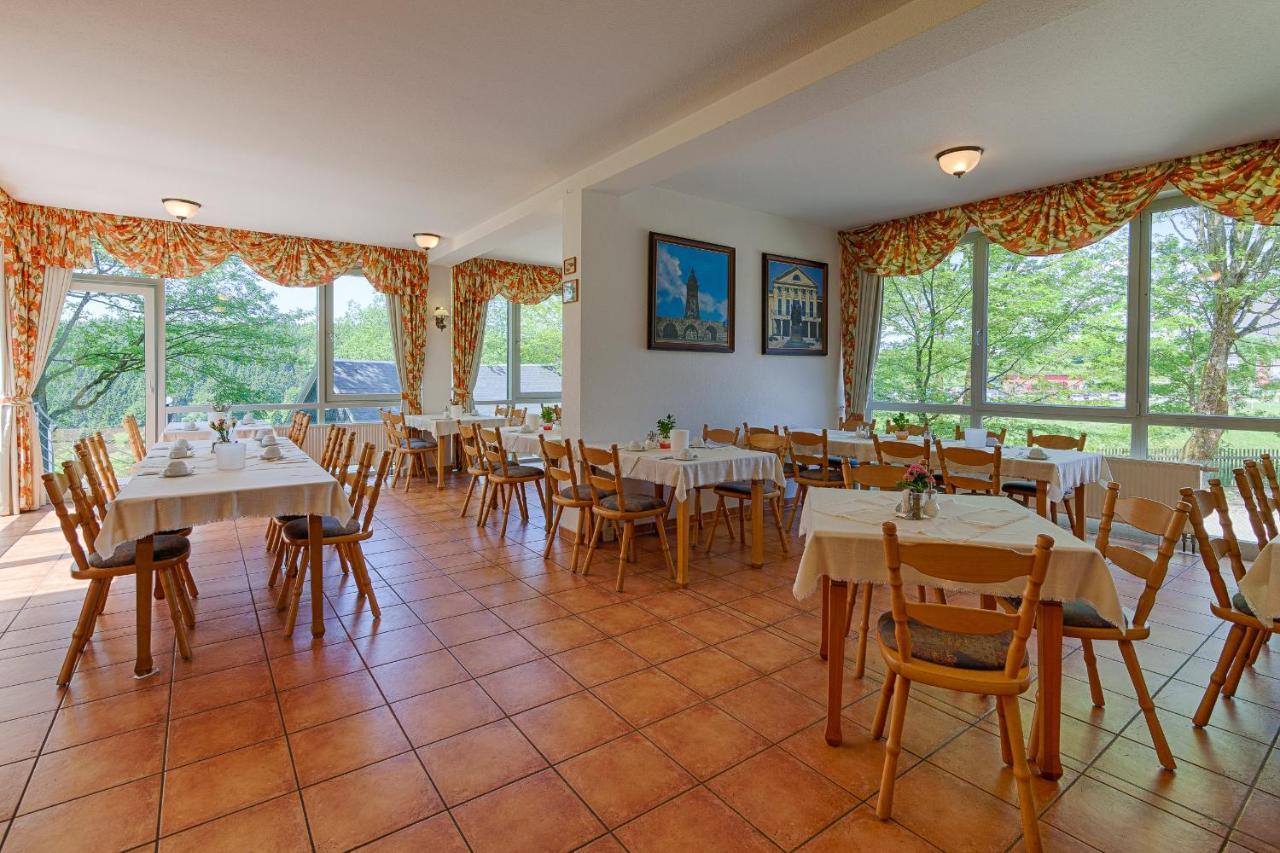 Hotel Haus Oberland Masserberg Bagian luar foto