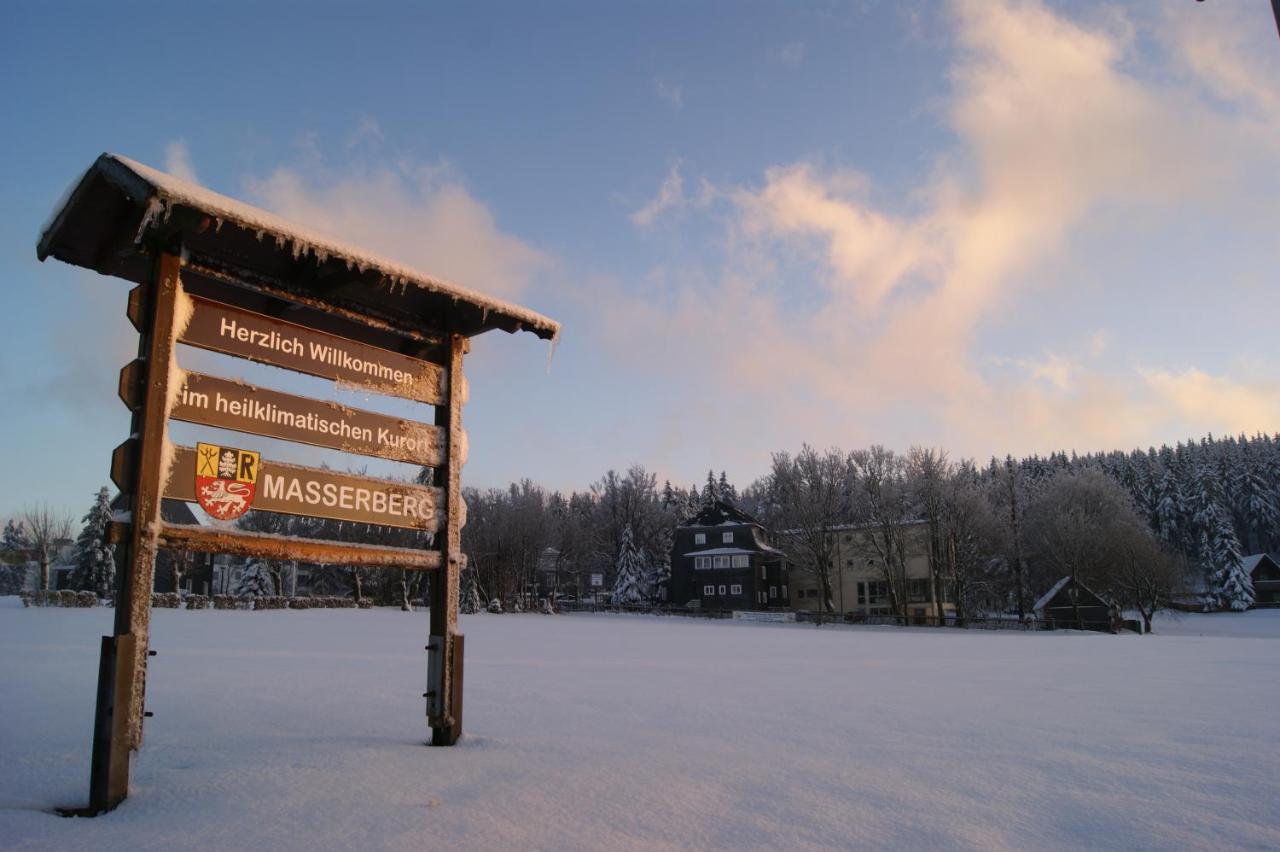 Hotel Haus Oberland Masserberg Bagian luar foto