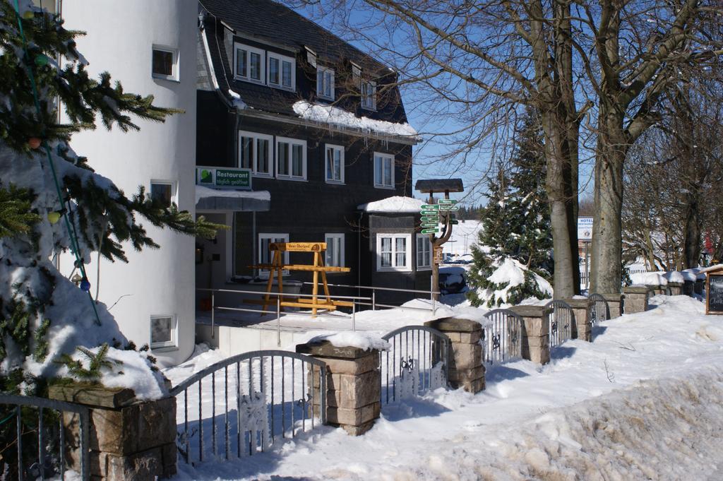 Hotel Haus Oberland Masserberg Bagian luar foto